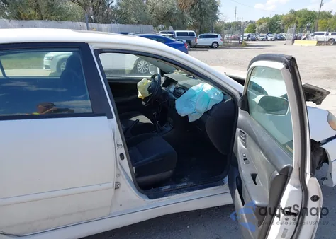 2005 Toyota Corolla S из США, поврежденный, VIN 1NXBR32E65Z551831